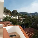 Ξενοδοχείο με διαμερίσματα La Grazia 3*