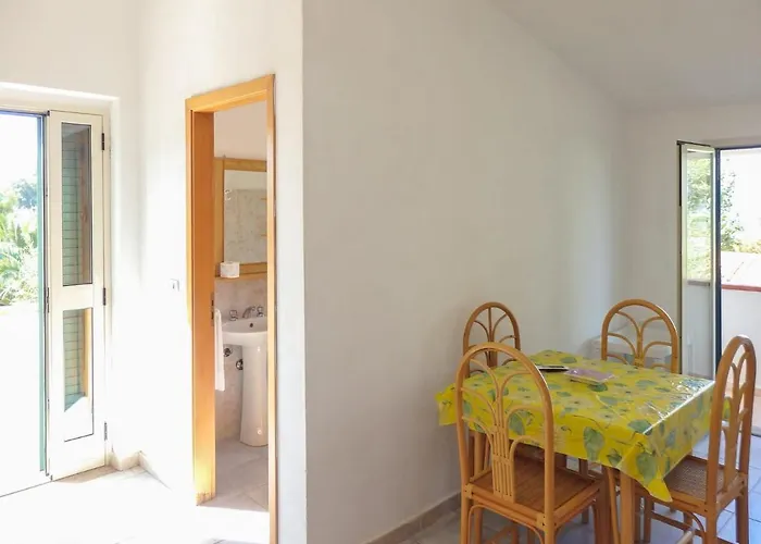 מלון דירות La Grazia 3*